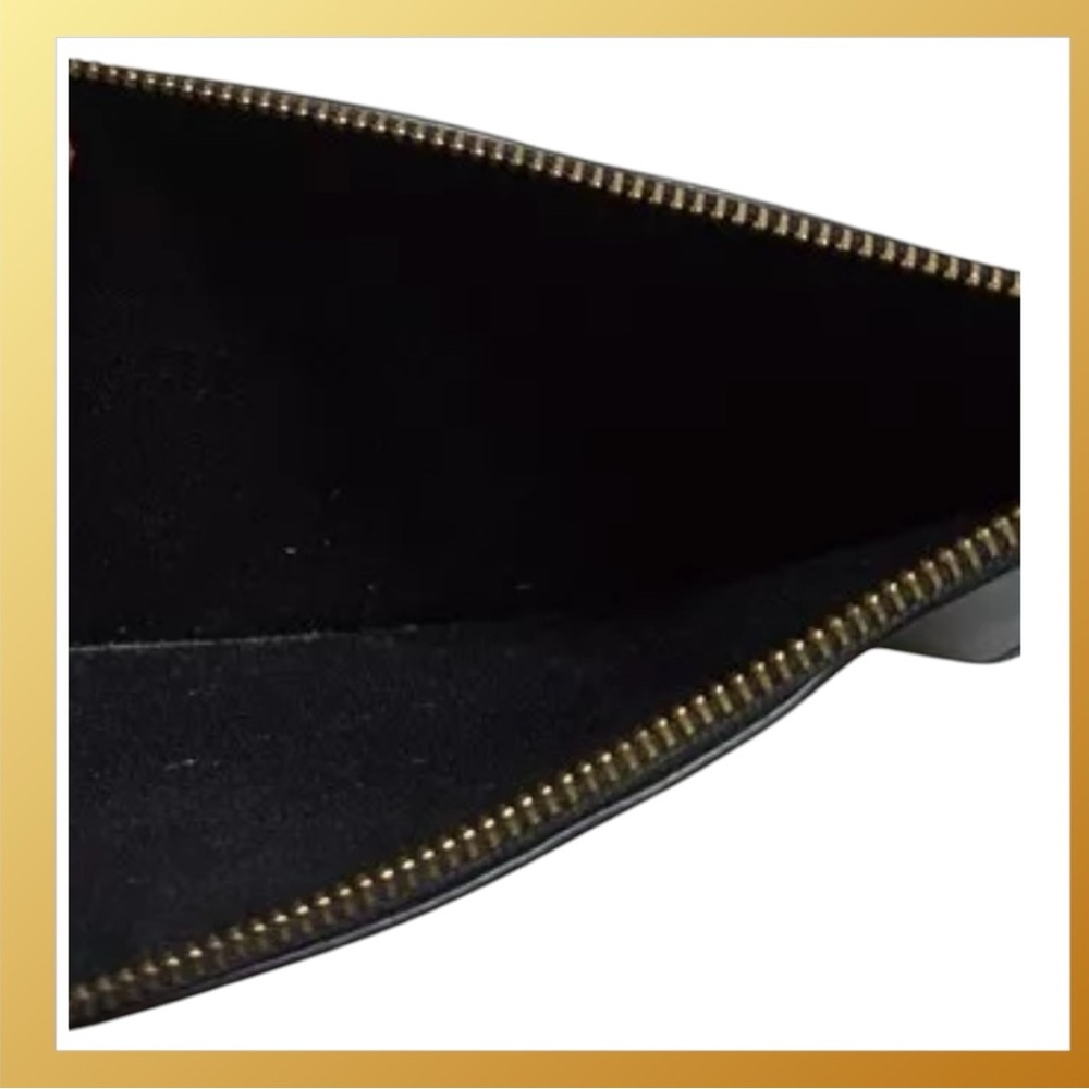 Coach Envelope 9” Clutch Leather Purse Accessory W/ Zip Zipper Black - Picture 5 of 9
